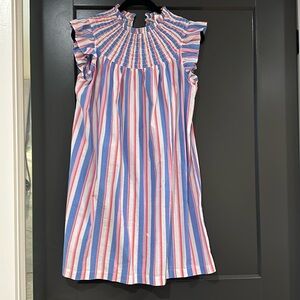 Crown and Ivy size small EUC